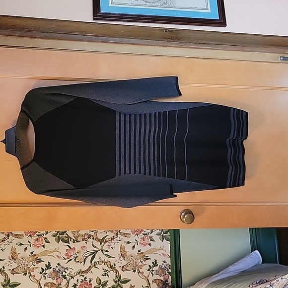 Max Studio knit body con dress, size L - Picture 2 of 3